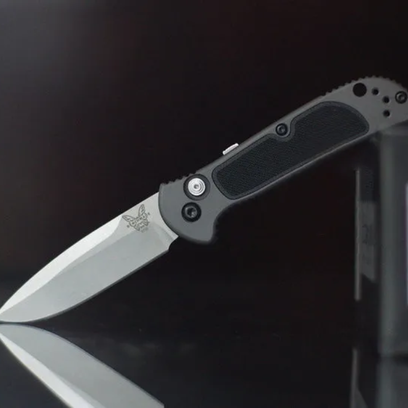 Benchmade 9750 BK Mini Coalition For Camping - Hut Knives™