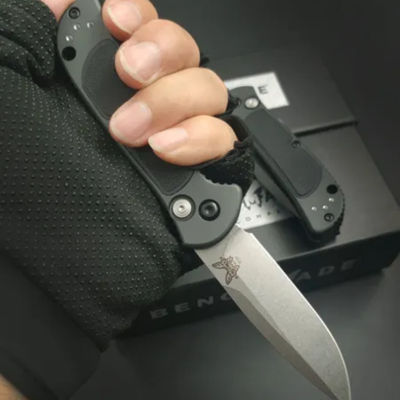 Benchmade 9750 BK Mini Coalition For Camping - Hut Knives™