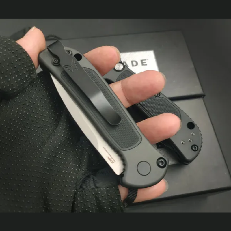 Benchmade 9750 BK Mini Coalition For Camping - Hut Knives™